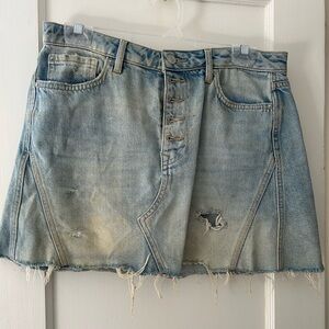 We The Free Light Denim Distressed Mini Skirt Sz 29
